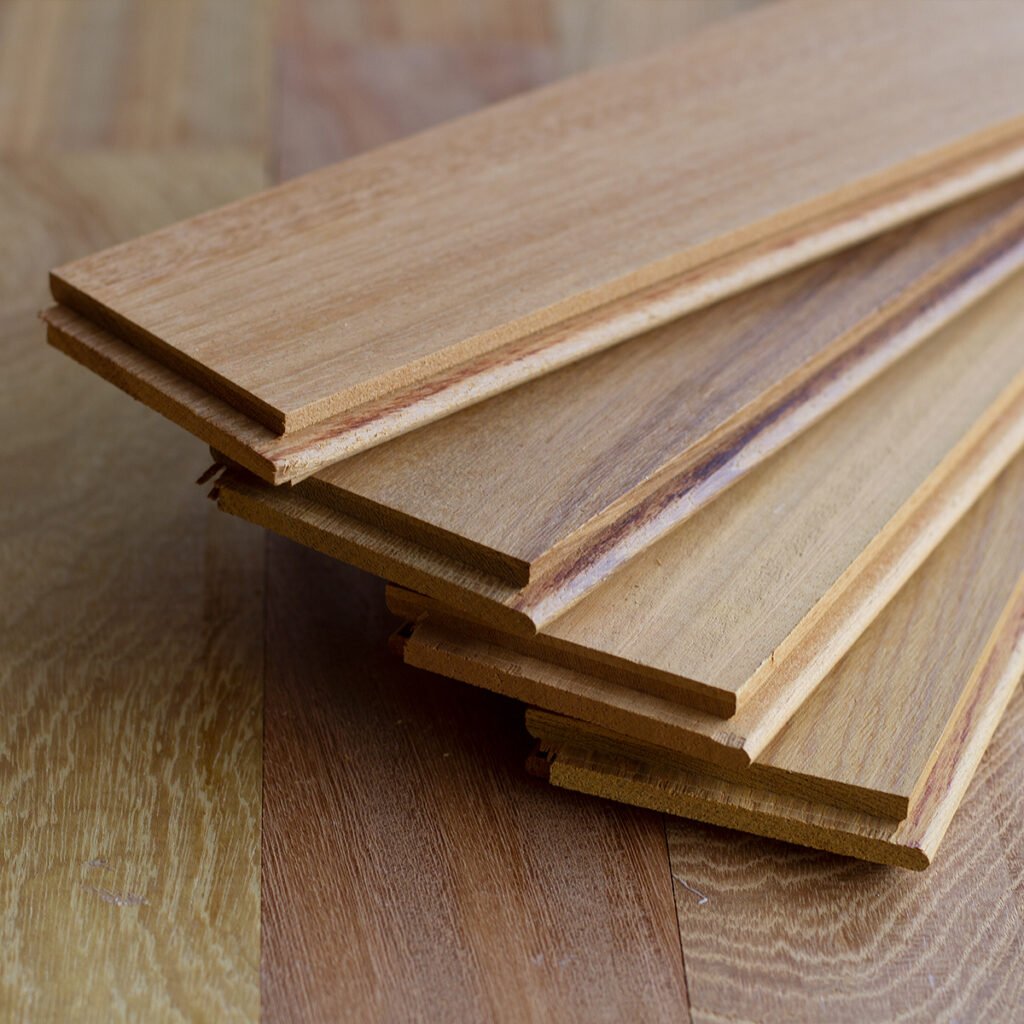 კაკლის მასიური პარკეტი “Naturale Walnut”